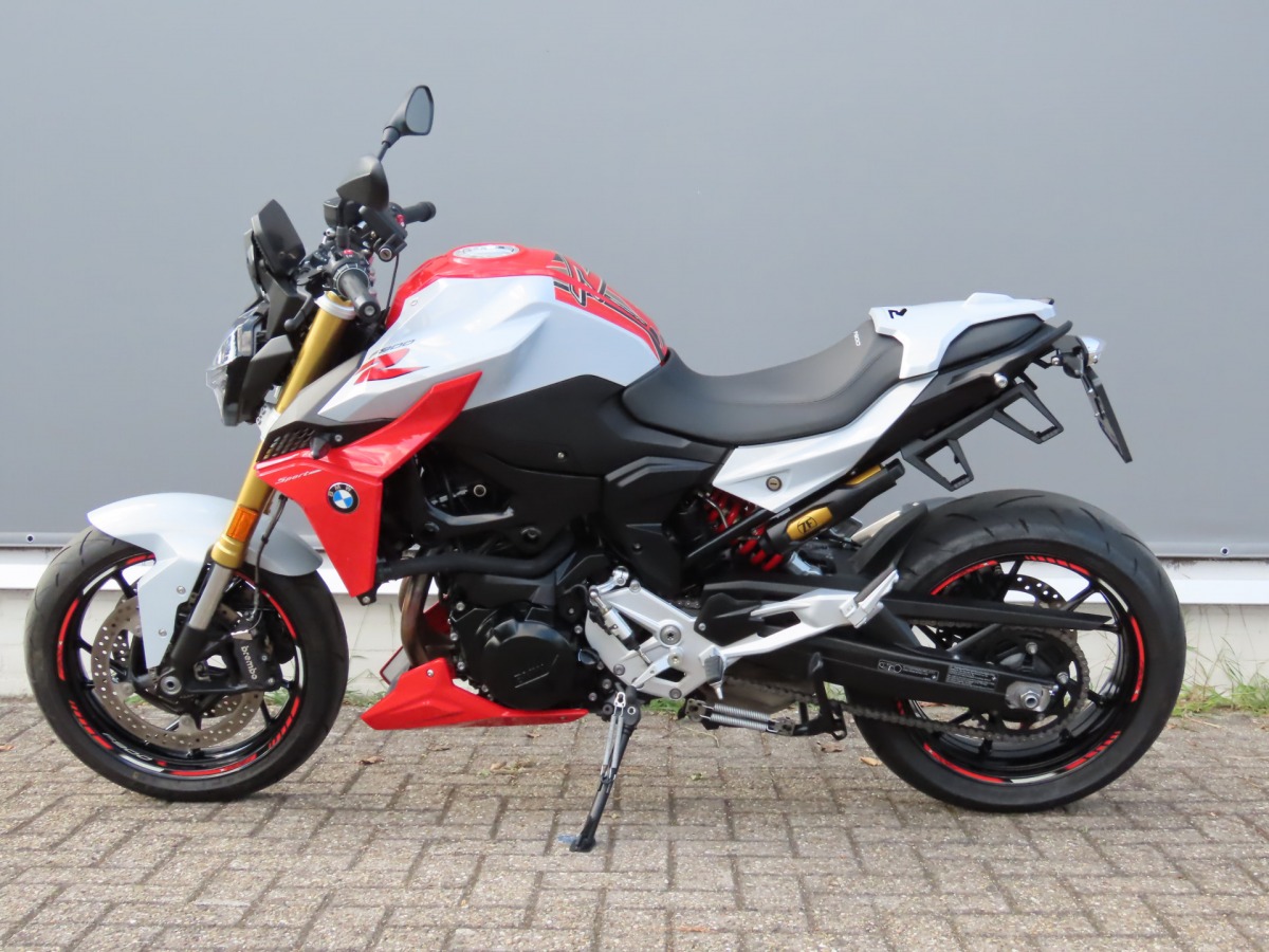BMW F 900R
