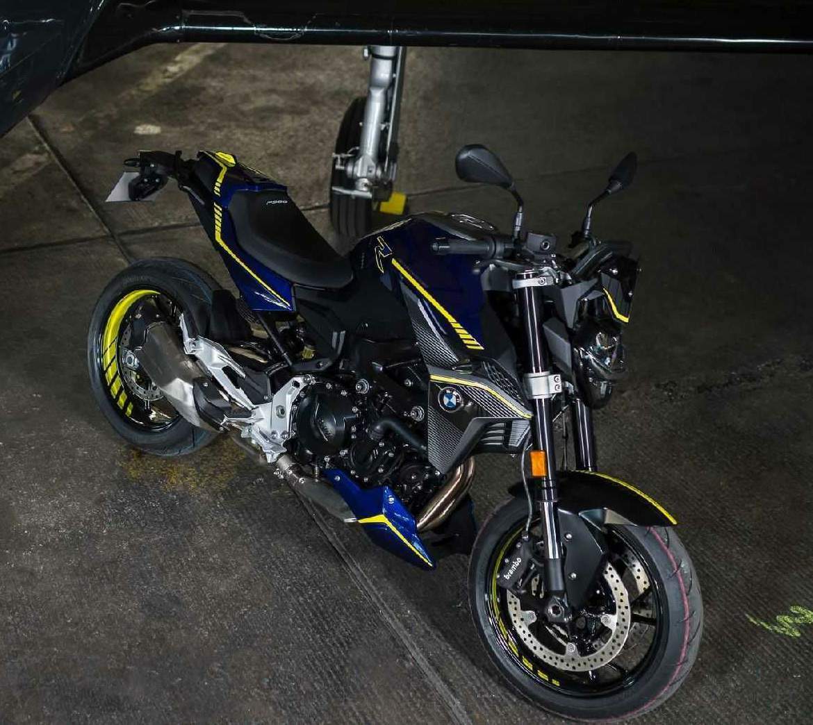BMW F 900R
