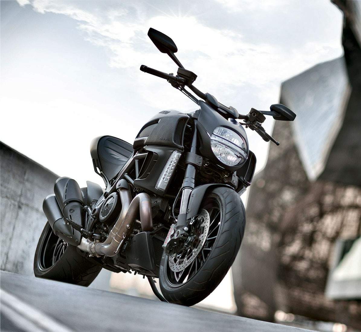 DUCATI Diavel Dark