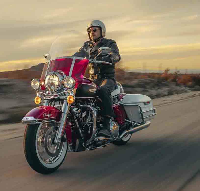 HARLEY-DAVIDSON FLHFB Electra Glide Highway King