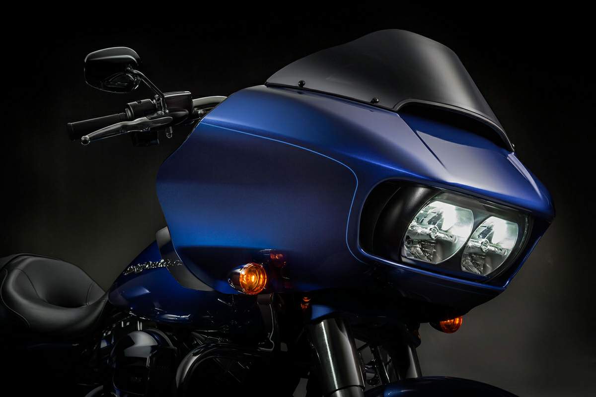 HARLEY-DAVIDSON FLHXS Street Glide Special