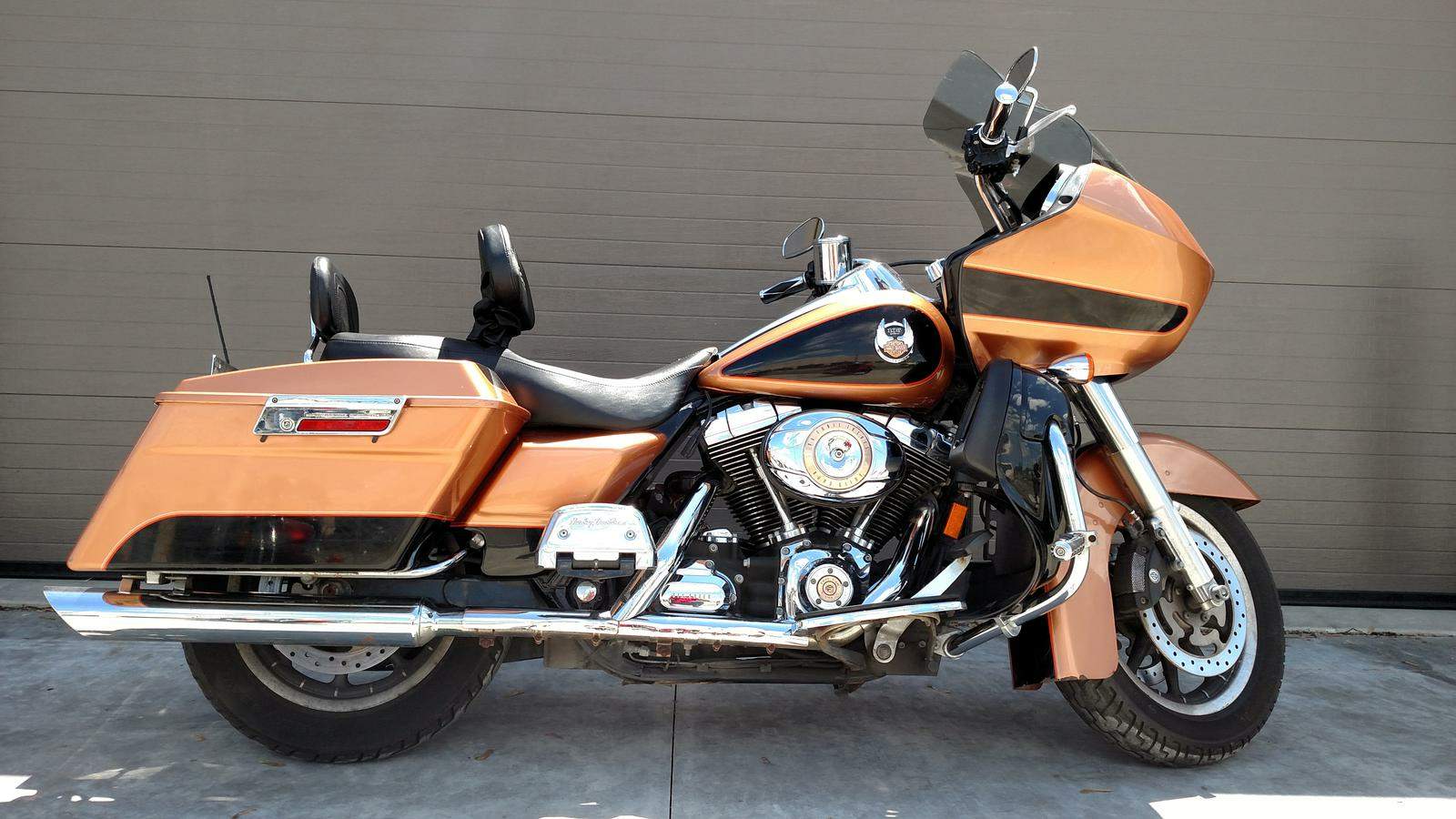 HARLEY-DAVIDSON FLTR Road Glide