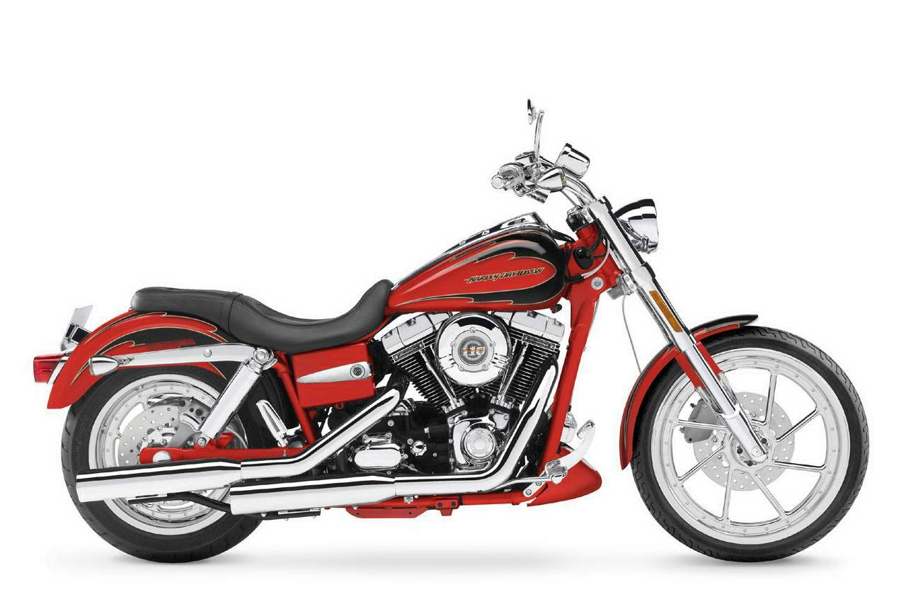 HARLEY-DAVIDSON FXDSE Screamin' Eagle Dyna CVO