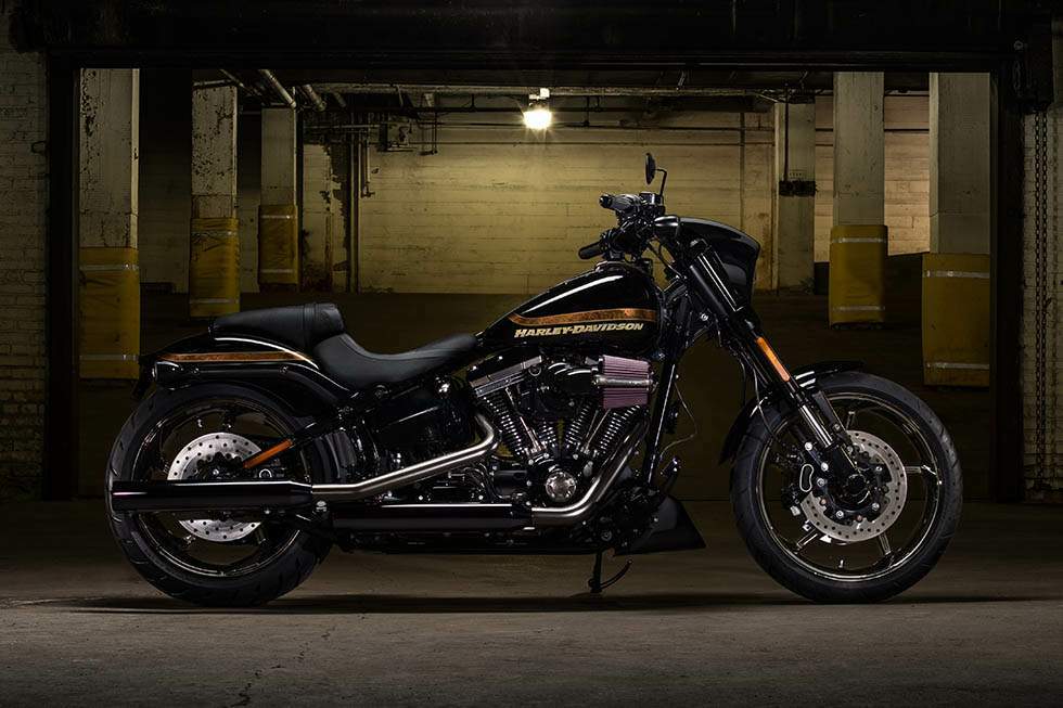 HARLEY-DAVIDSON FXSBSE CVO Pro Street Breakout