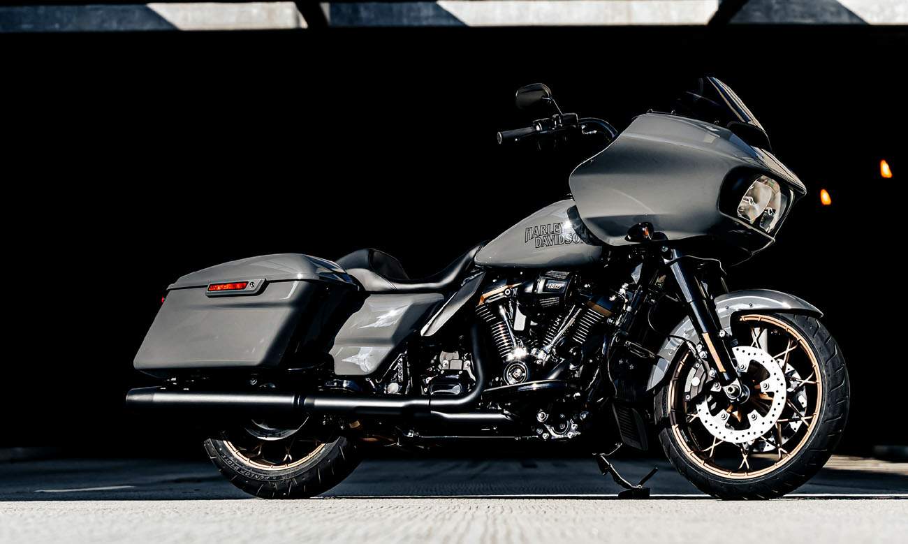 HARLEY-DAVIDSON FLTRXST Road Glide ST
