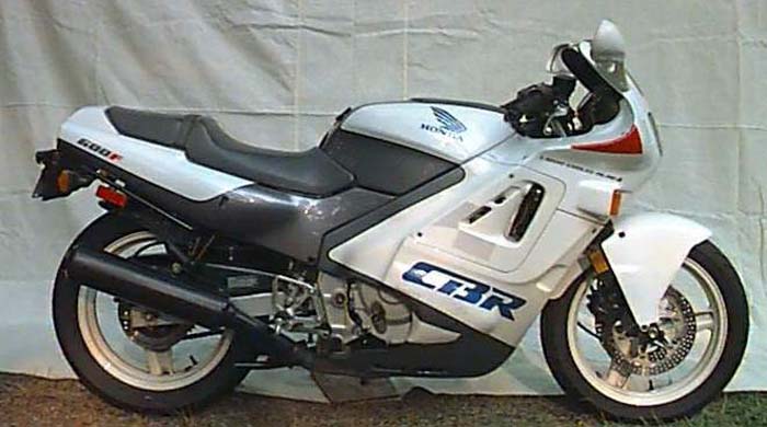 HONDA CBR 600F