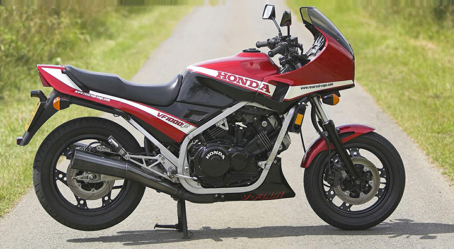 HONDA VF1000F (US Interceptor)