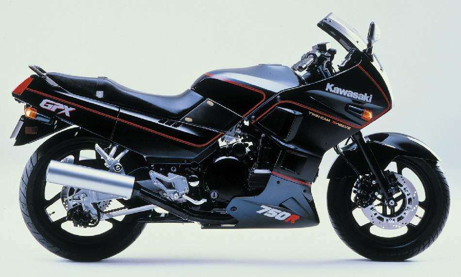 KAWASAKI GPX 750R