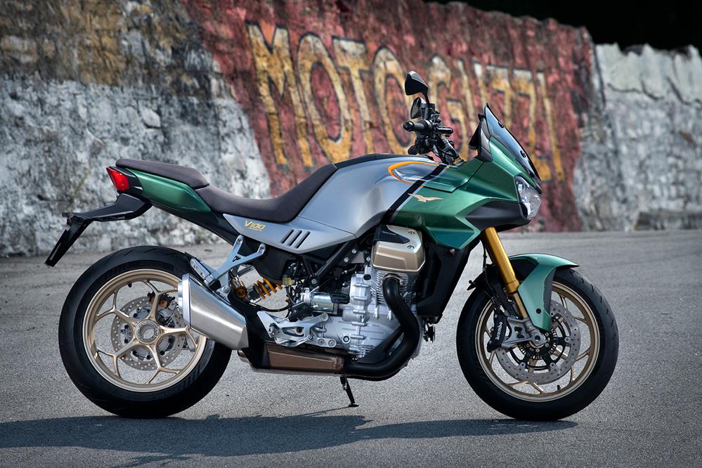 MOTO GUZZI V 100 Mandello