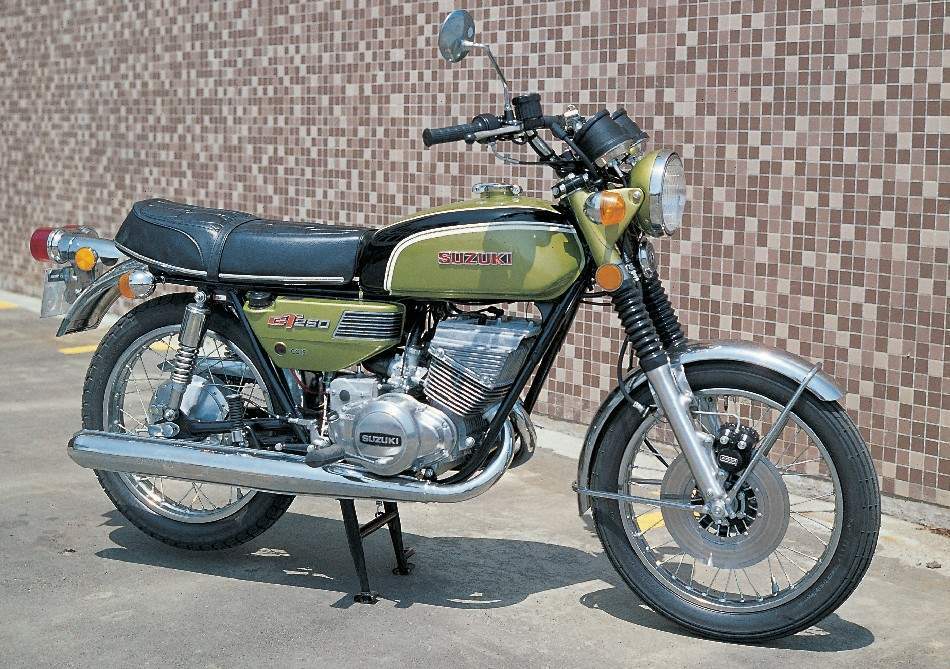 SUZUKI GT 250