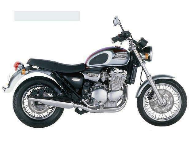 TRIUMPH Thunderbird 900