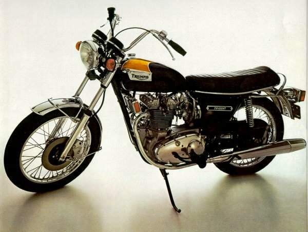 TRIUMPH Trident 750