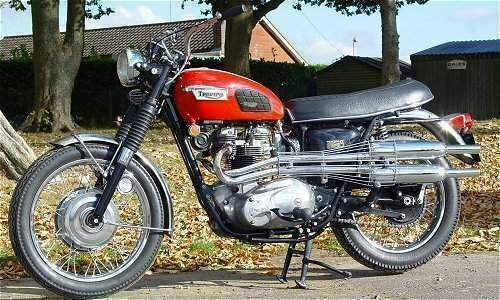 TRIUMPH TR6 Trophy 650
