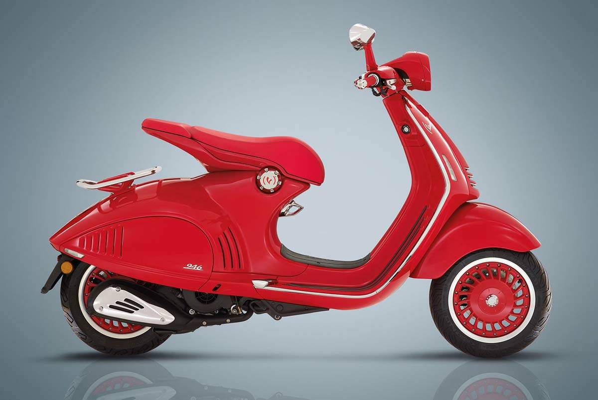 VESPA 946