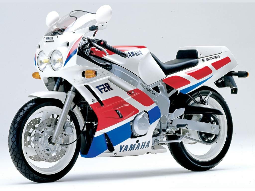 YAMAHA FZR 600