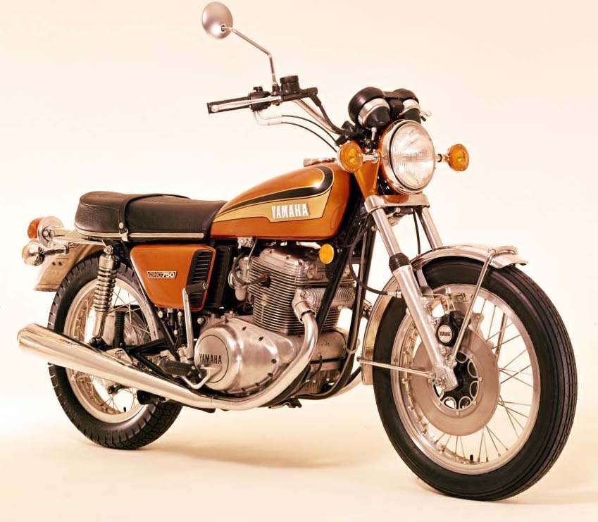 YAMAHA TX 750