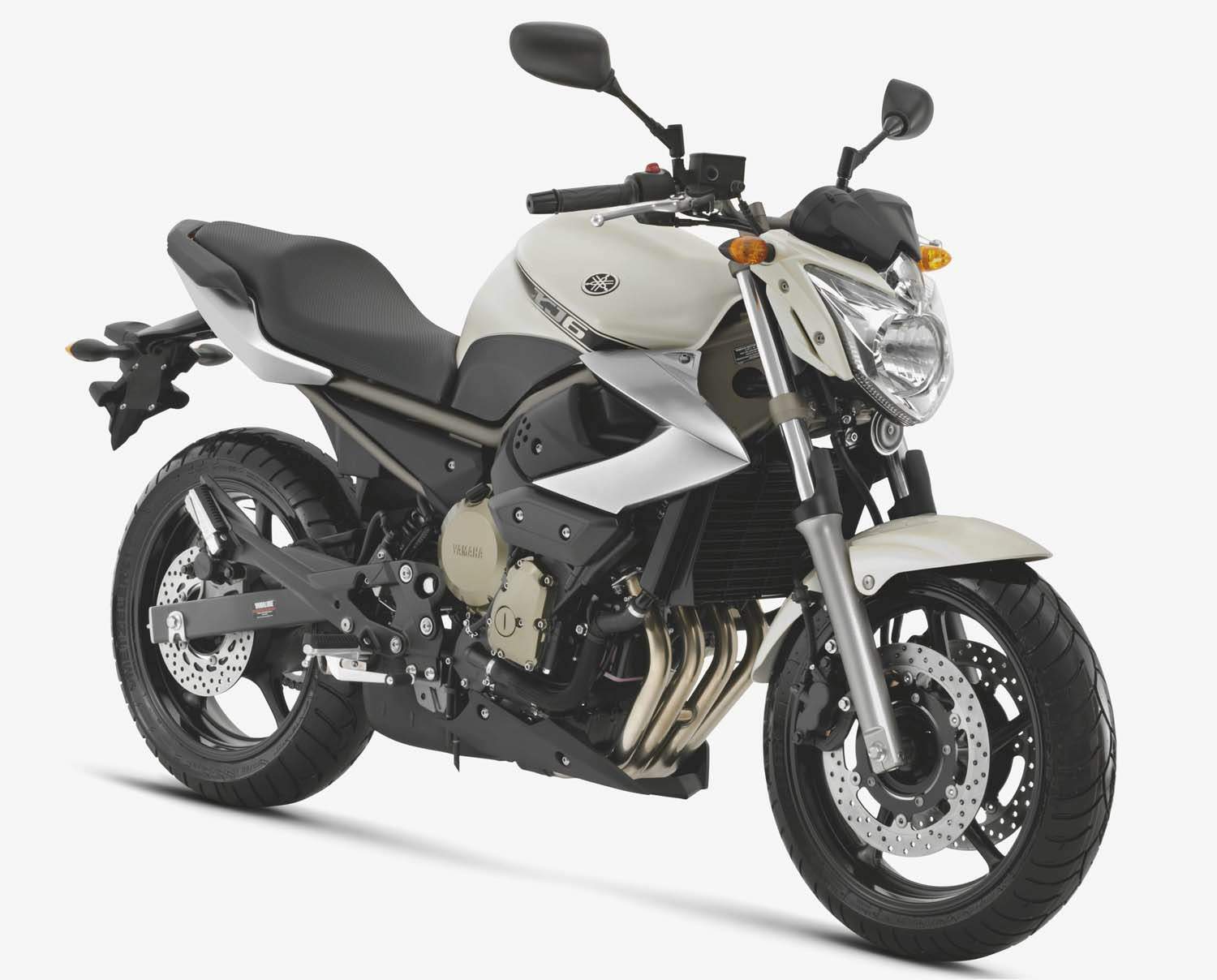YAMAHA XJ6-N