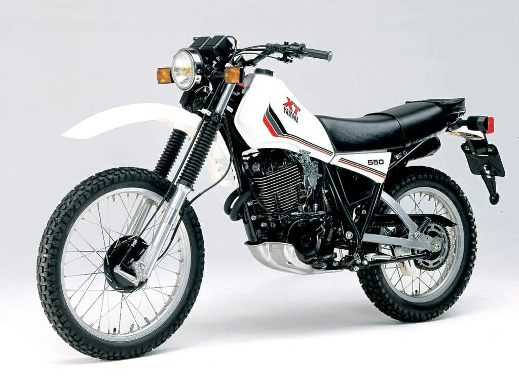 YAMAHA XT 550