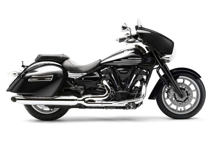 YAMAHA XV 1900A Midnight Star