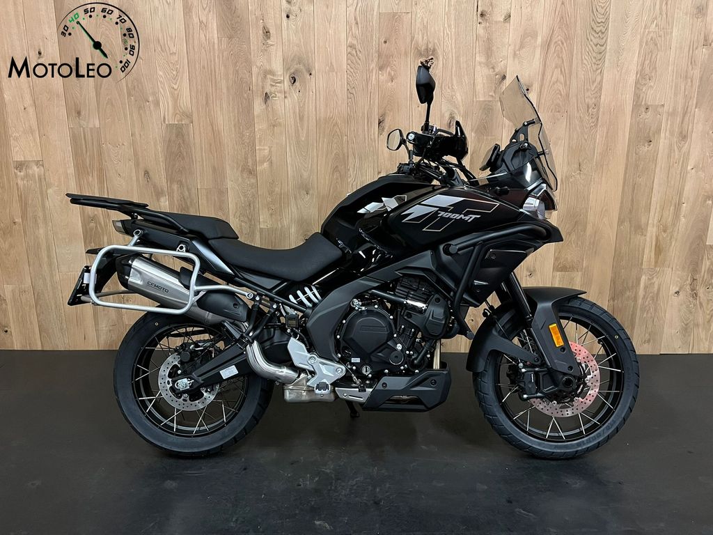 CFMOTO 700 MT Adventure