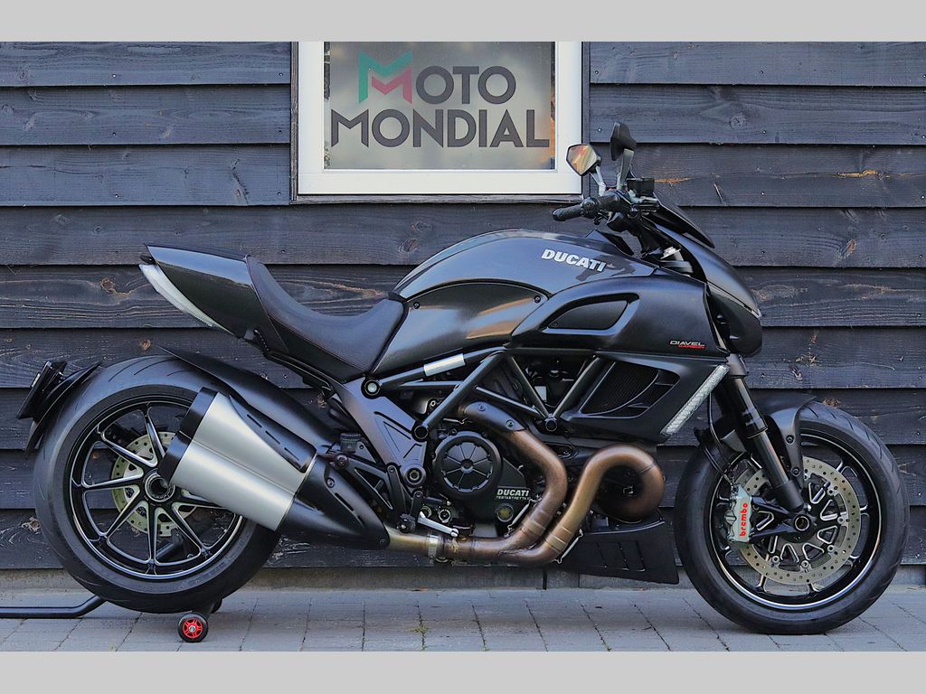 Ducati Diavel Carbon