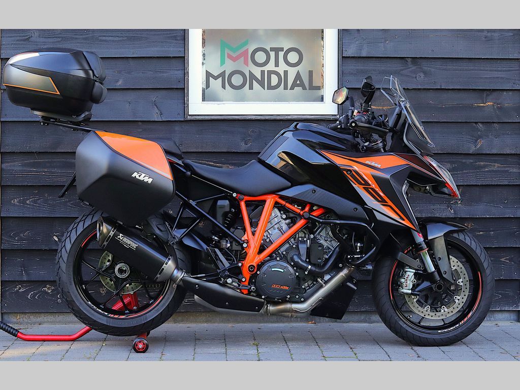 KTM 1290 Super Duke GT
