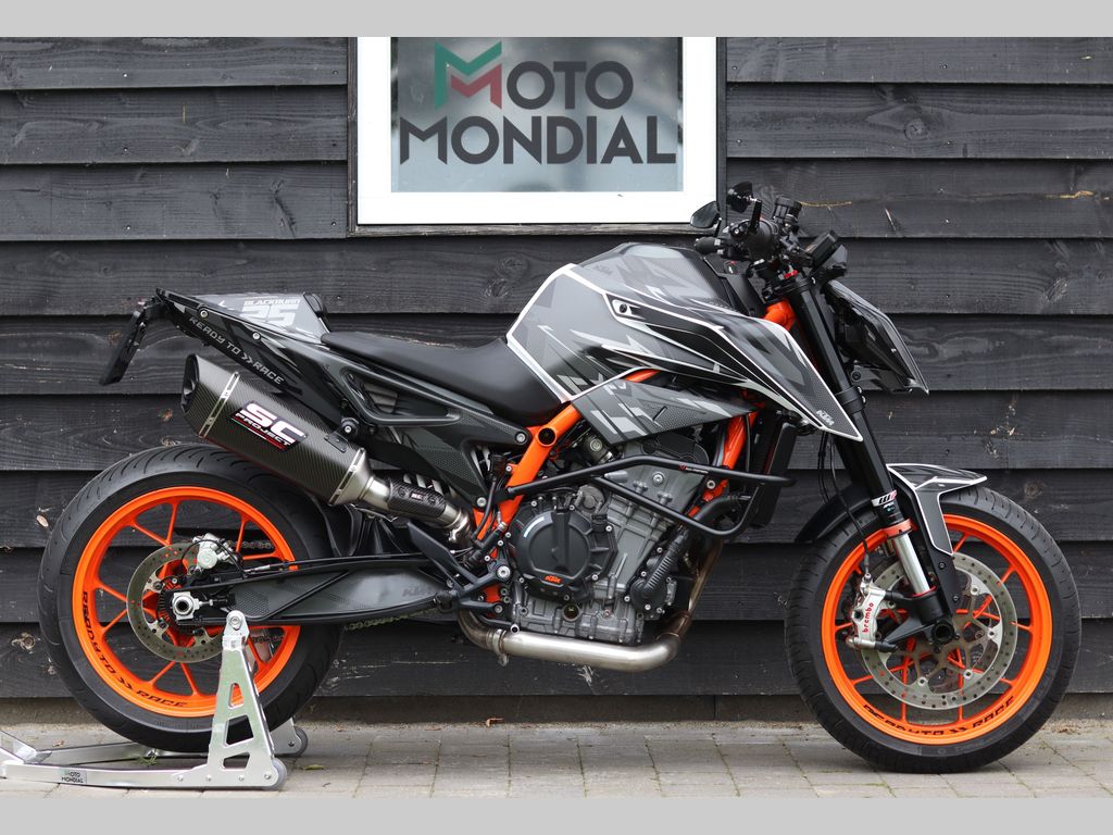 KTM 890 Duke R