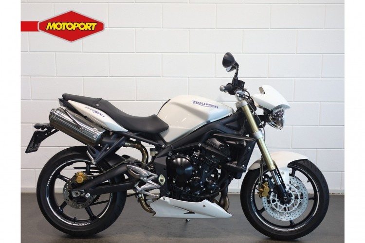 Triumph Street Triple 675