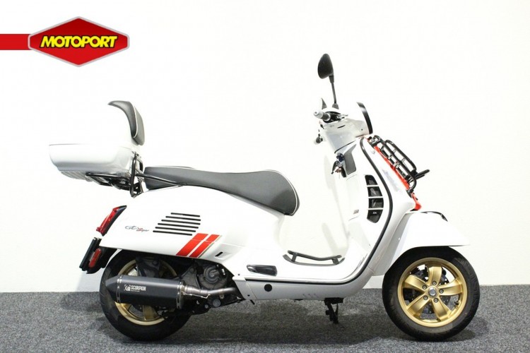 Vespa GTS 300