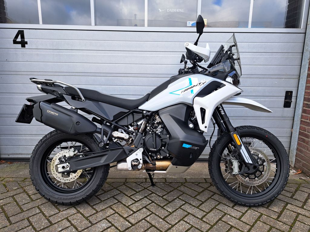 CFMOTO 1000 MT-X