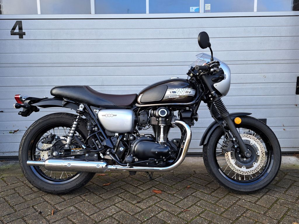 Kawasaki W 800 Café