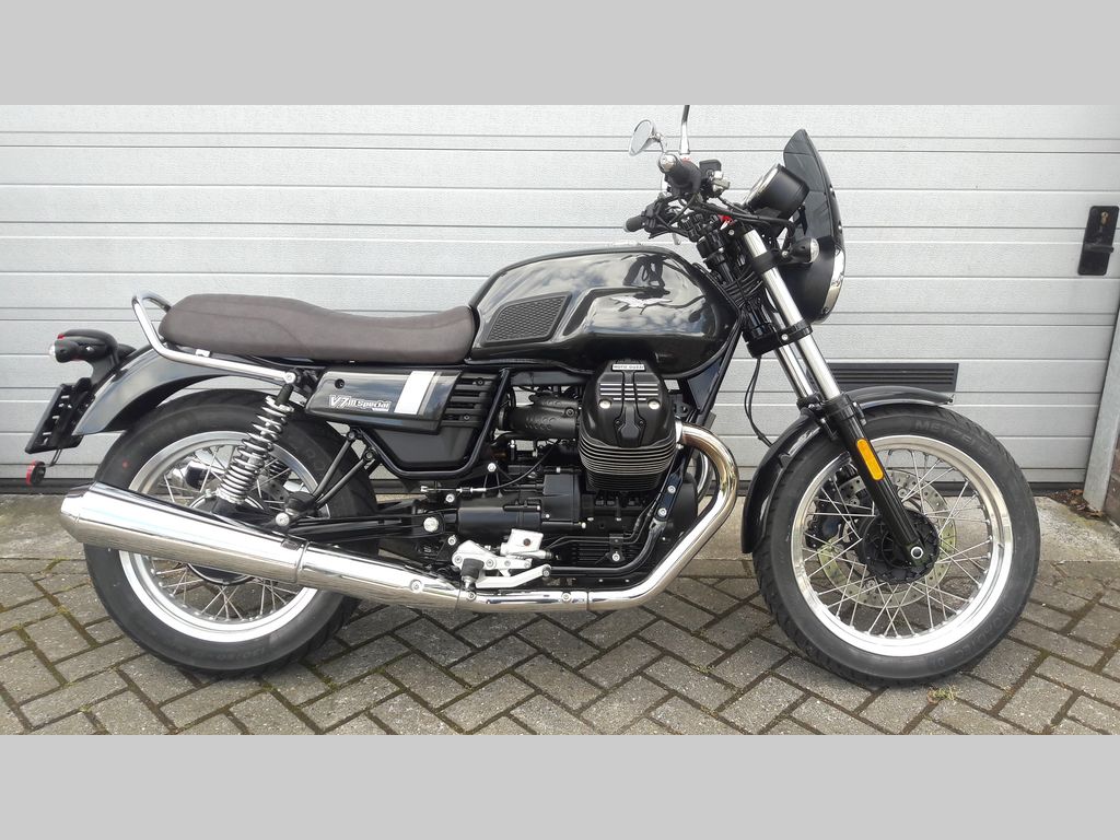 Moto Guzzi V7 III Special