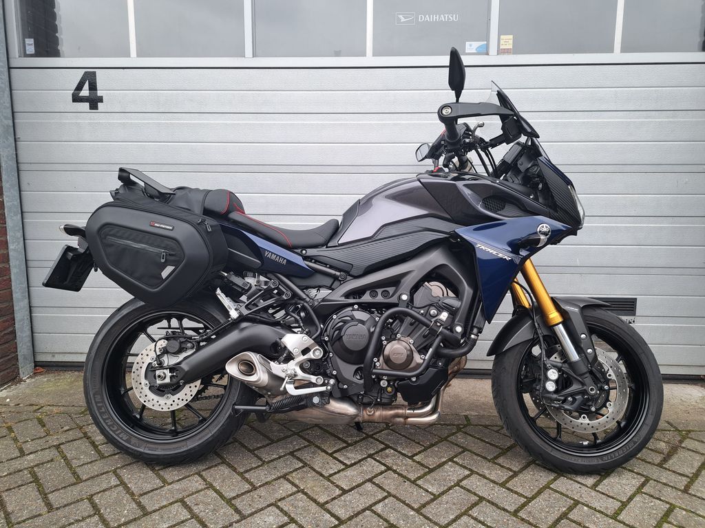 Yamaha Tracer 900