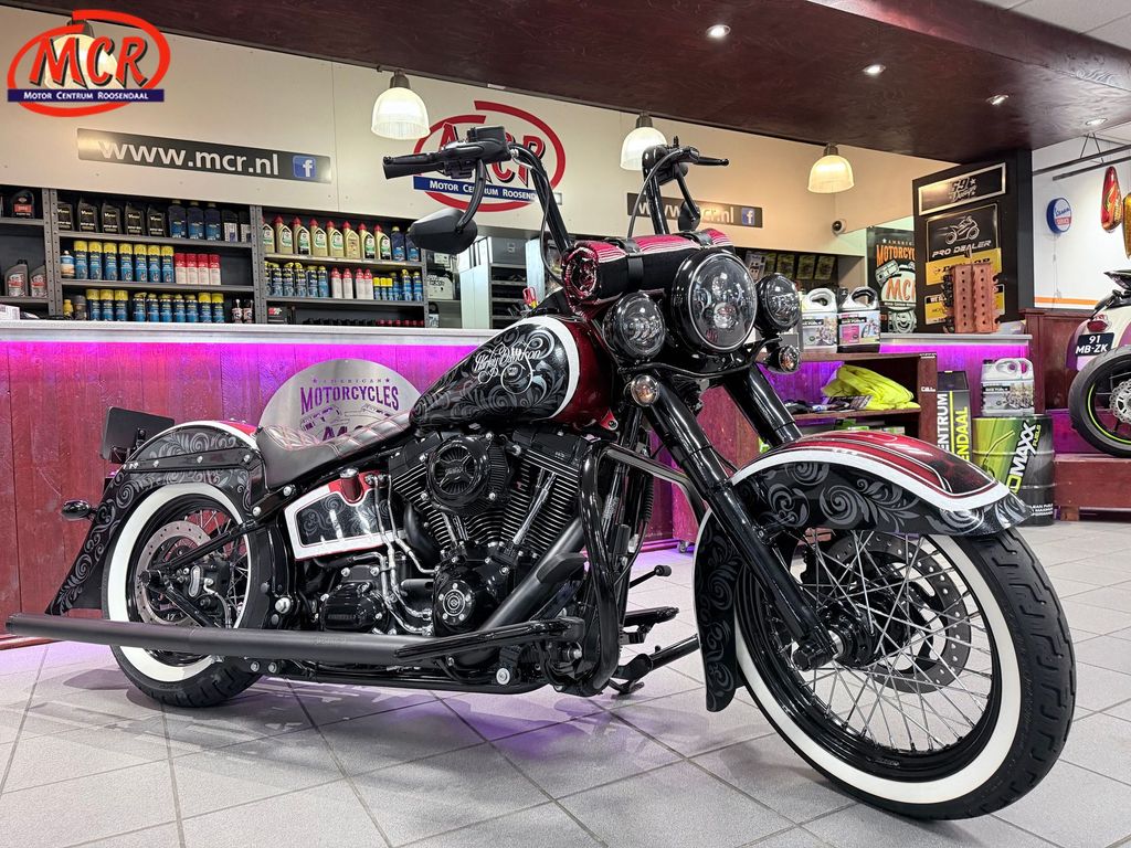 Harley-Davidson FLSTN Softail Deluxe