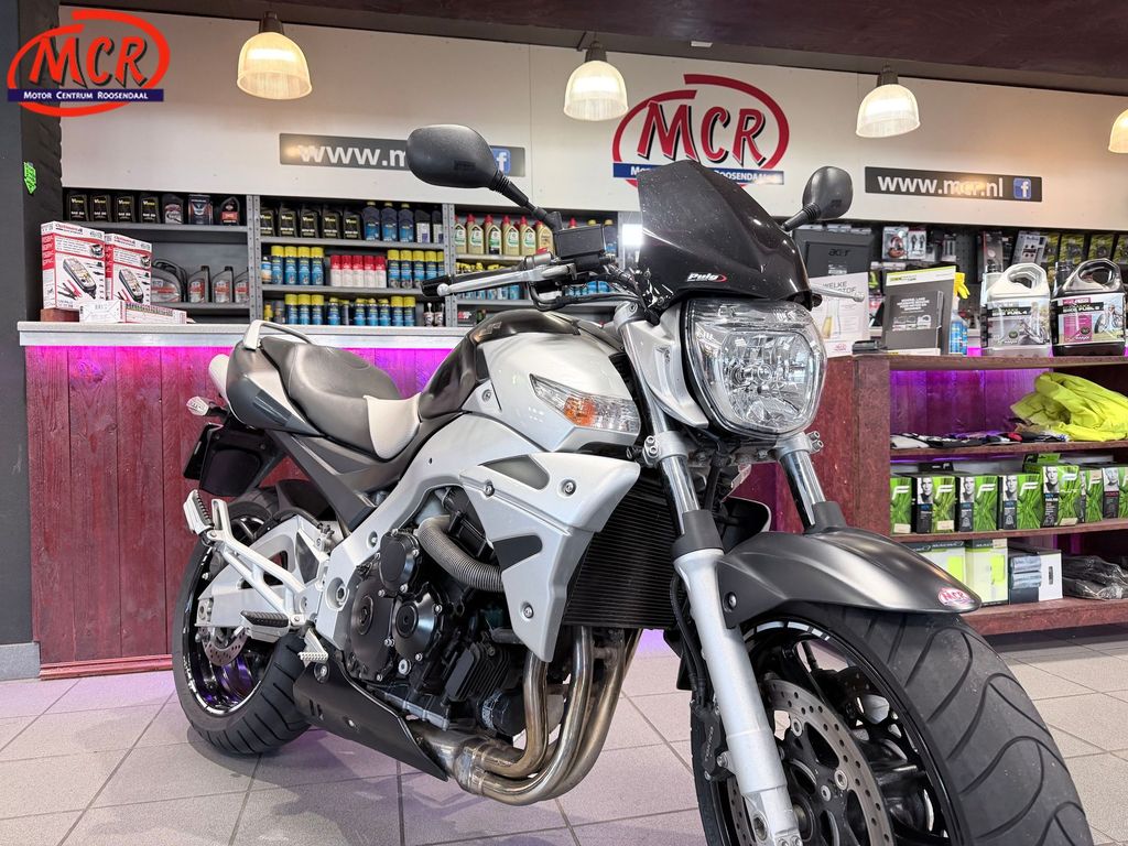 Suzuki GSR 600