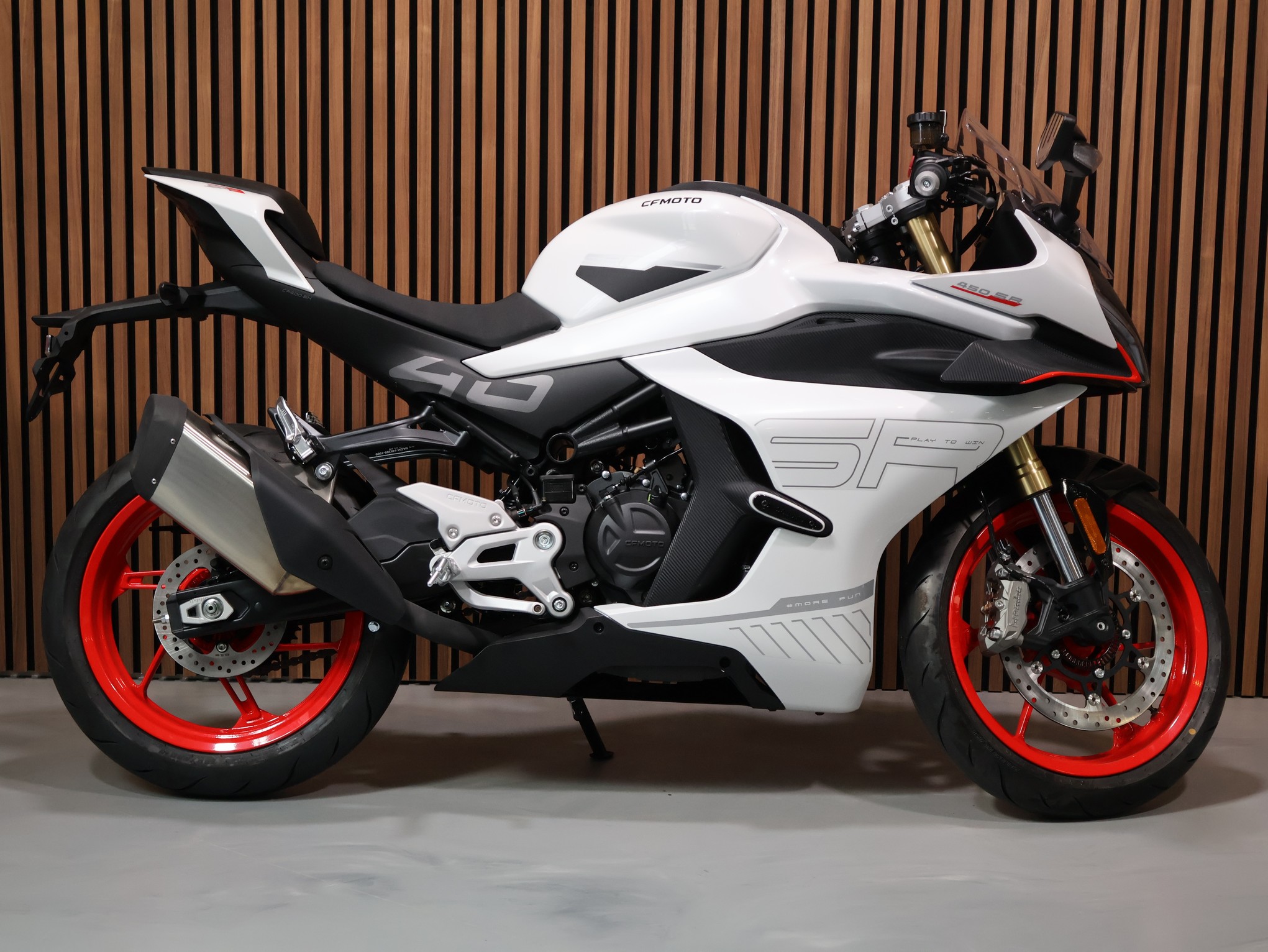 CFMOTO 450 SR