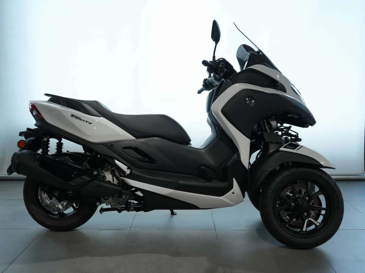 Yamaha Tricity 300