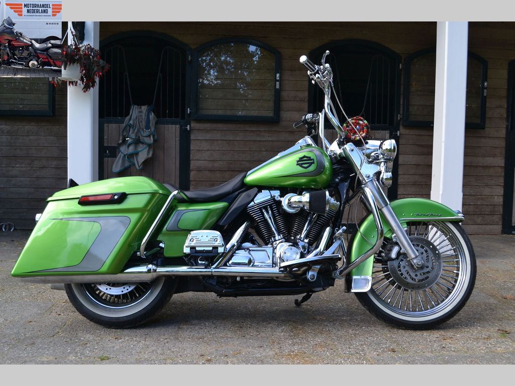 Harley-Davidson FLHRC/I Road King Classic