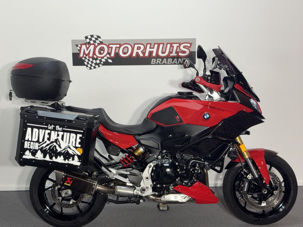 BMW F900 XR