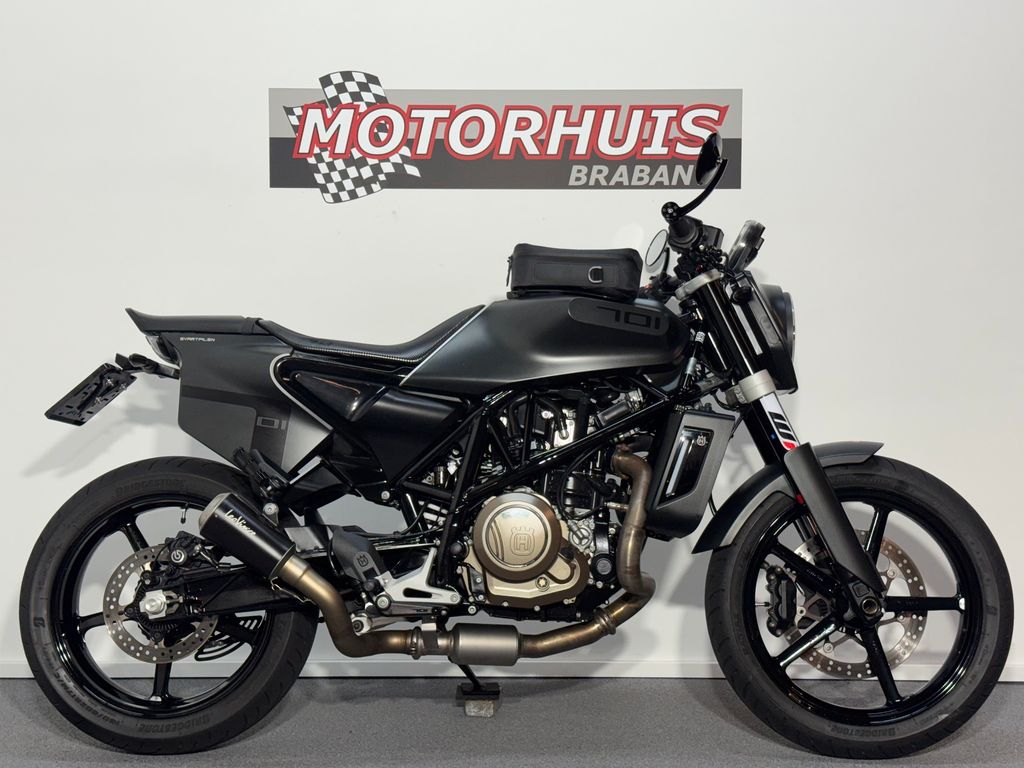 Husqvarna Svartpilen 701
