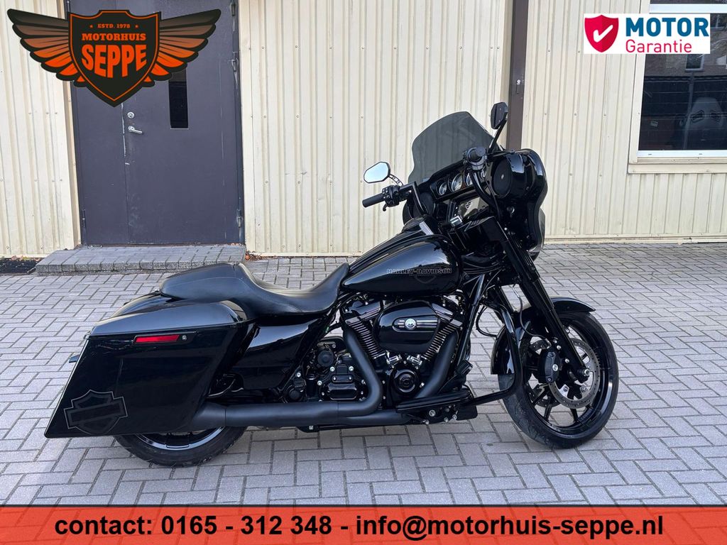 Harley-Davidson FLHXST Street Glide ST
