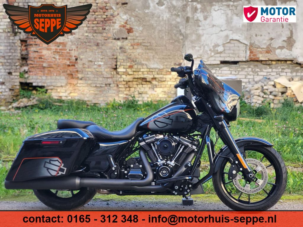 Harley-Davidson FLHXST Street Glide ST