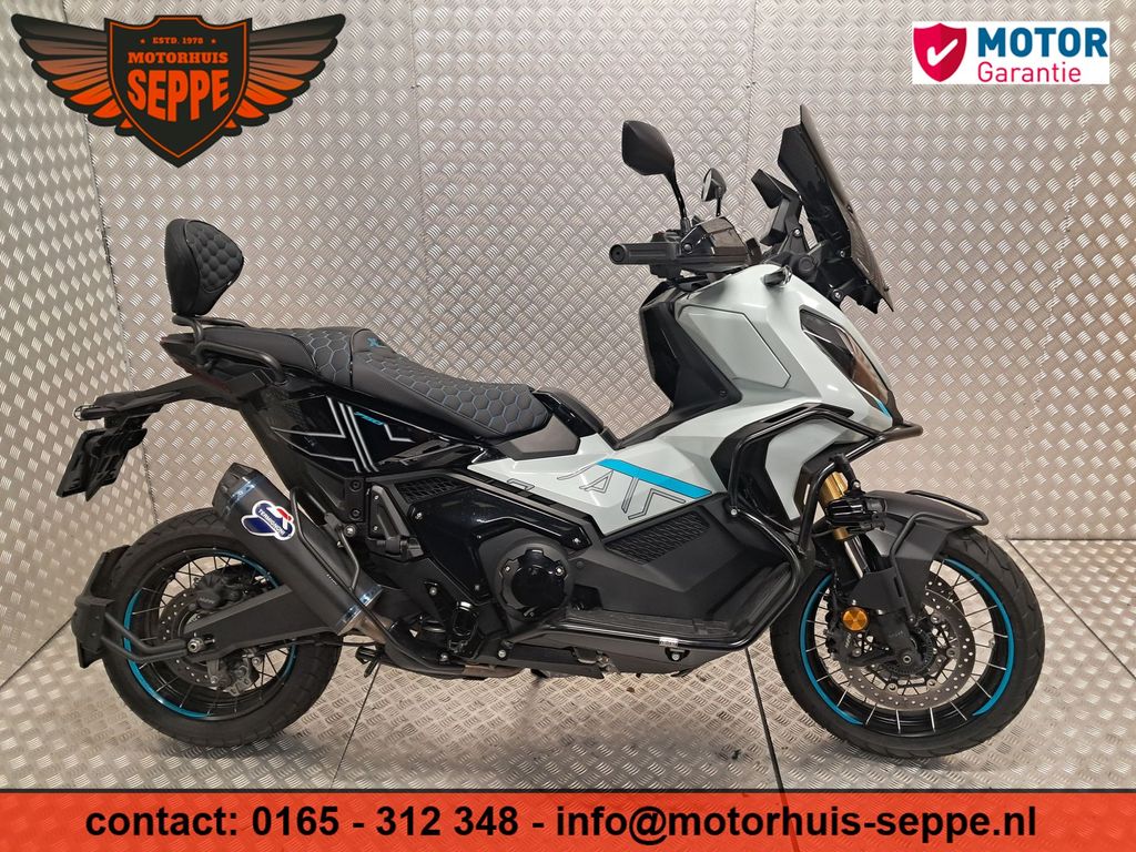 Honda X-ADV 750