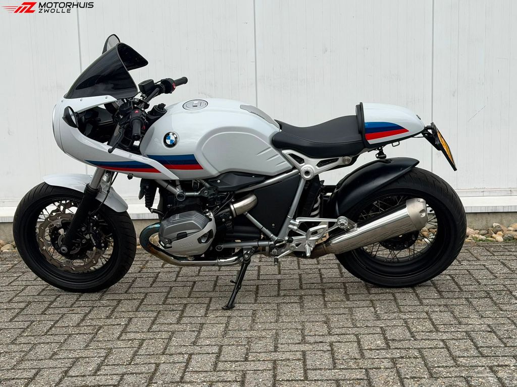 BMW R nineT