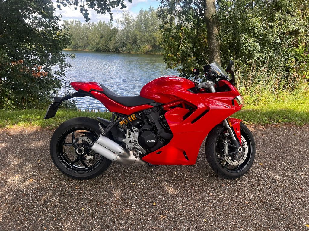 Ducati Supersport 950