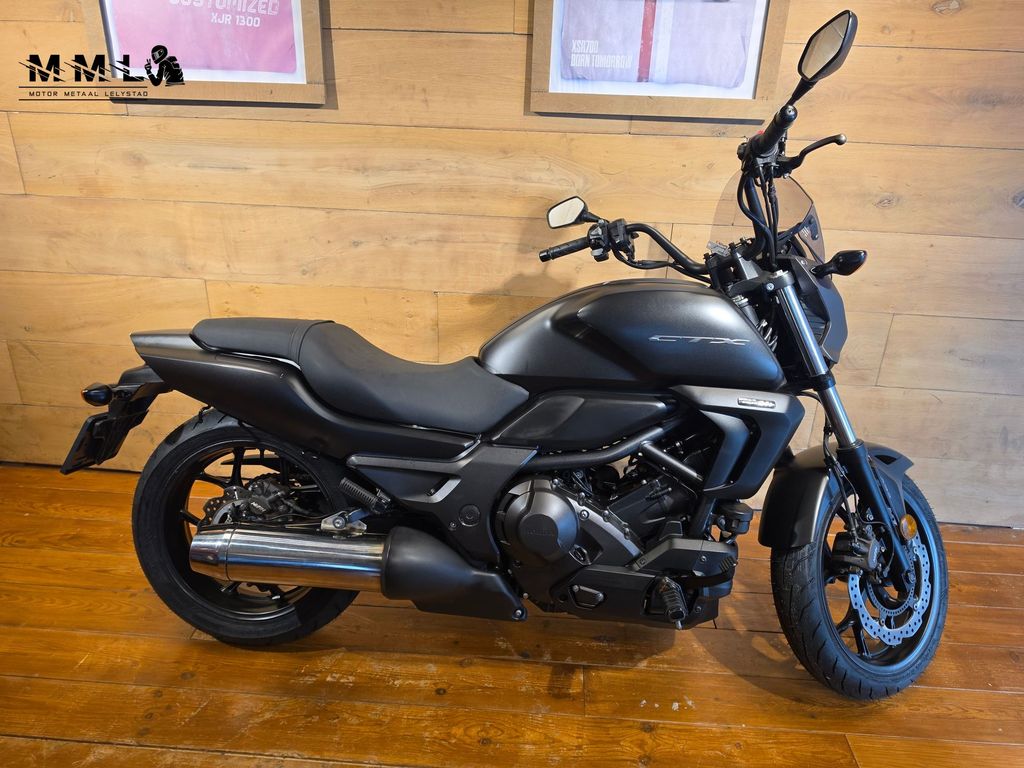 Honda CTX 700