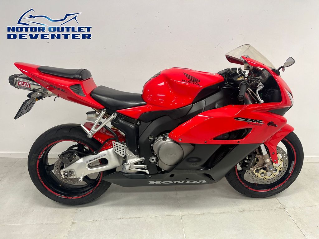 Honda CBR 1000RR Fireblade