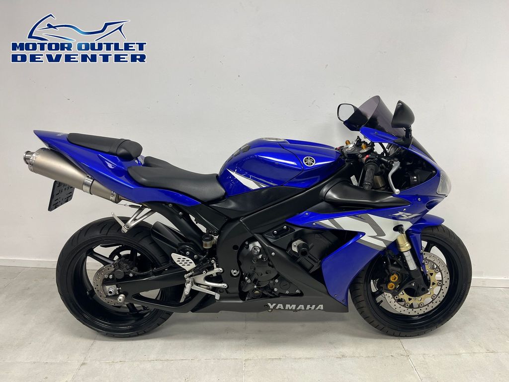 Yamaha YZF R1
