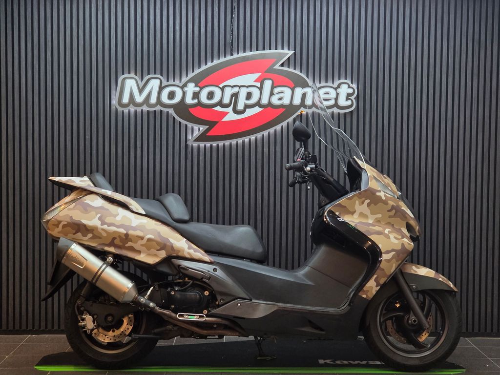 Honda FJS 400 Silver Wing
