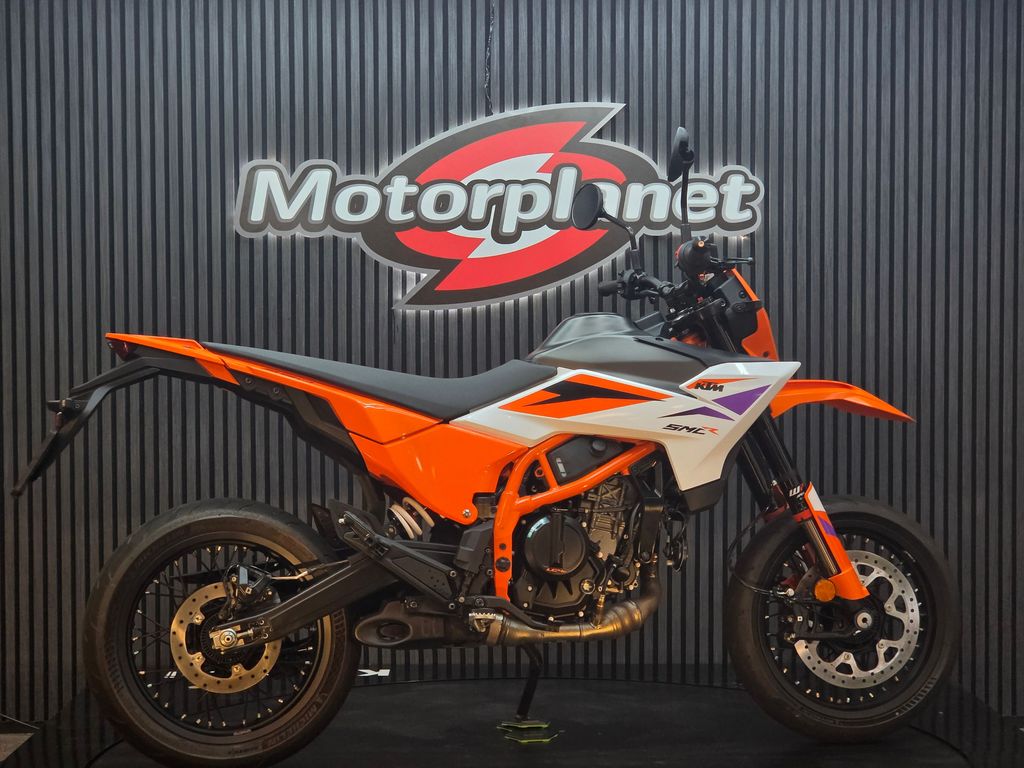 KTM 390 SMC R
